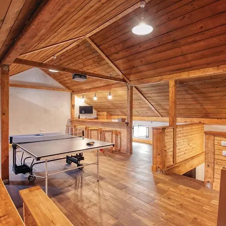 Dom wakacyjny Four-bedroom Holiday In *