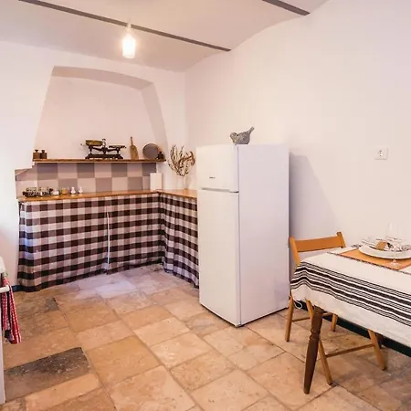 Four-bedroom Holiday In Metković