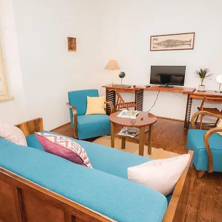 Dom wakacyjny Four-bedroom Holiday In Metković